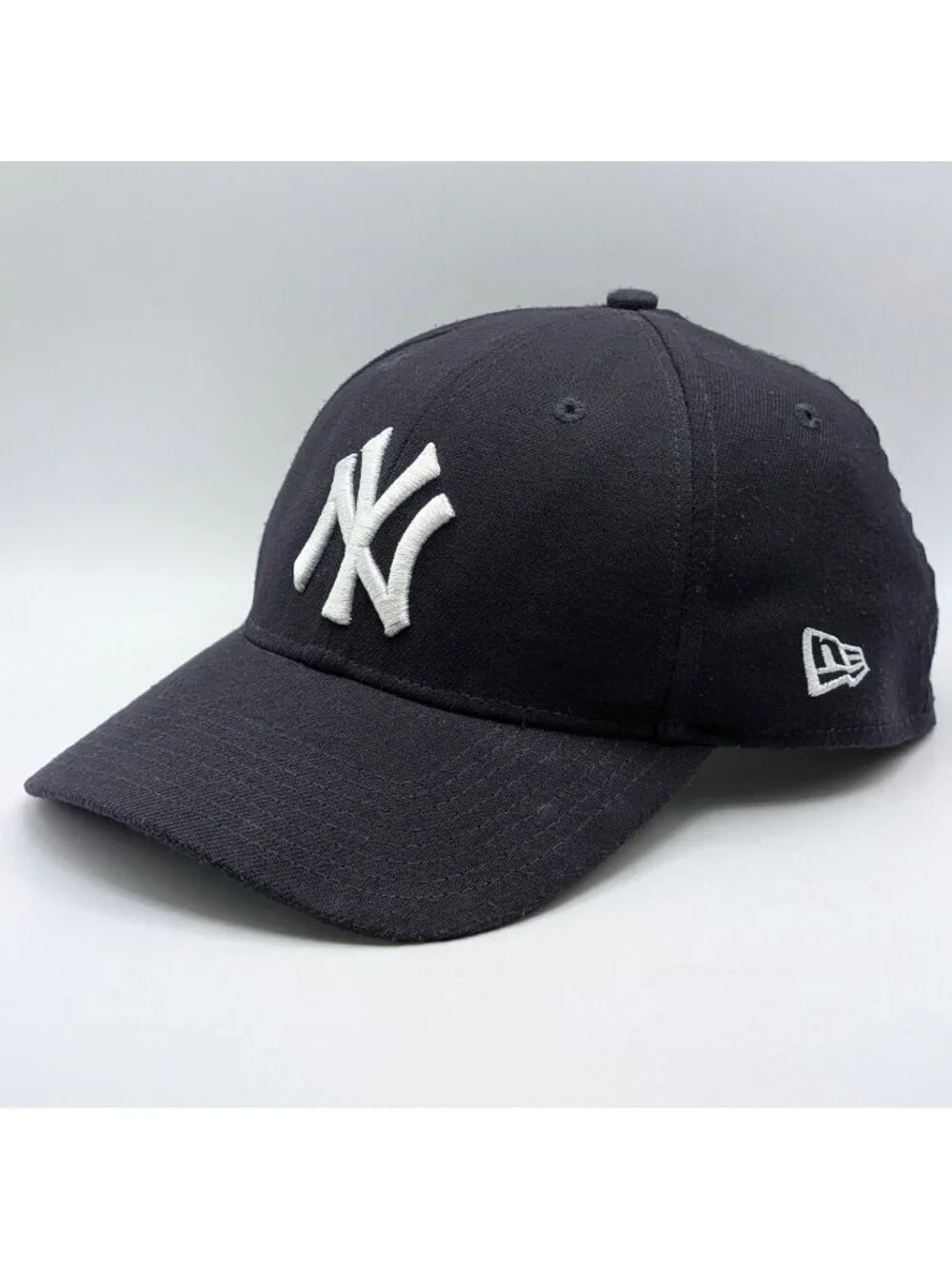 New Era NY New York Yankees Baseball Hat Cap M/L Blue 39Thirty Fitted Stretch